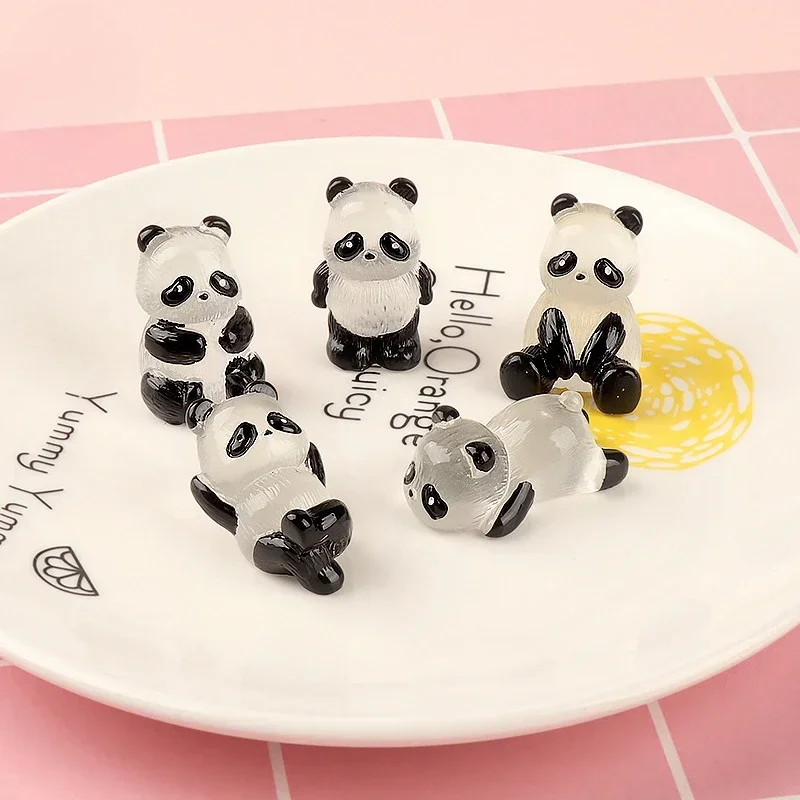 5pcs Glowing Panda Mini Figuri - Nutcracker Figurine 评论和价格