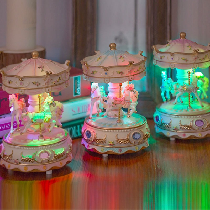 Handmade Resin Carousel Music  - Snow Globe Musical 评论和价格